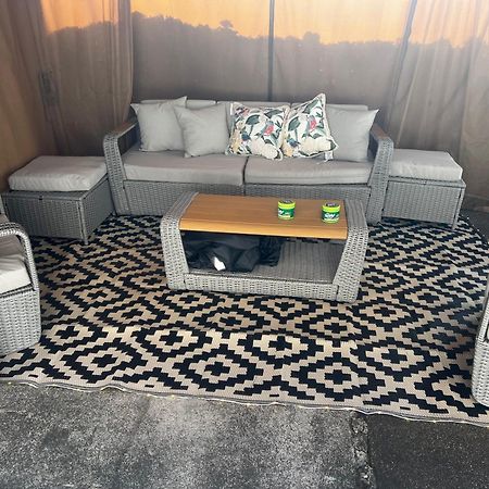 Spacious Comfy Room In Cozy Classy Duplex นิวยอร์ก ภายนอก รูปภาพ