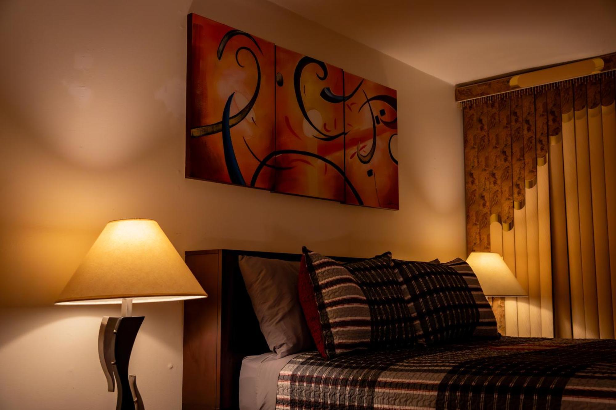 Spacious Comfy Room In Cozy Classy Duplex นิวยอร์ก ภายนอก รูปภาพ